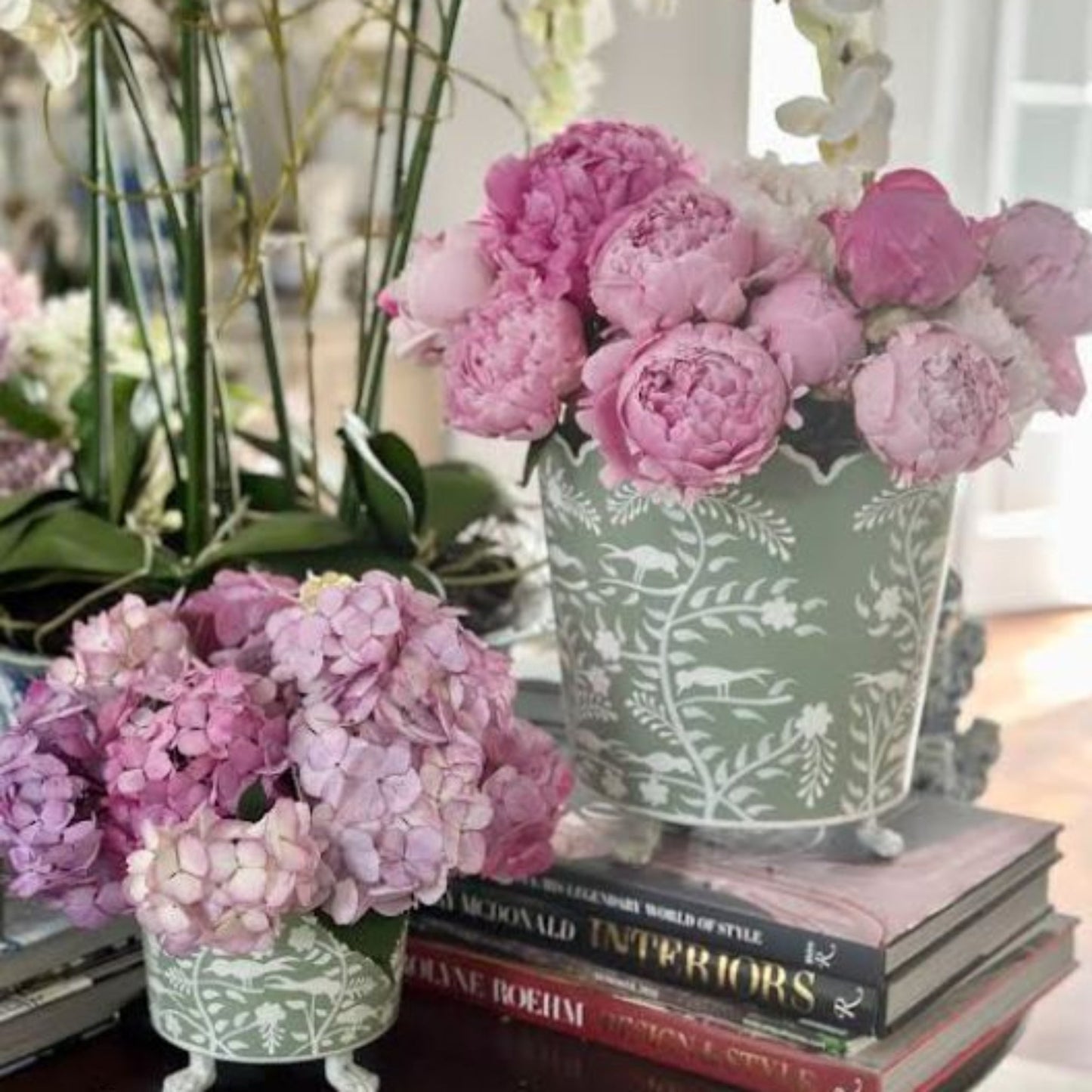 Soft Green & White Scalloped Footed Planter